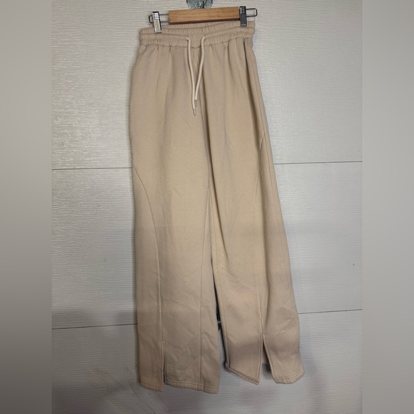 WHITE FOX WIDE LEG SLIT BOTTOM SWEAT PANTS XS - Picture 2 of 3